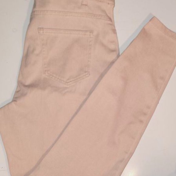 Time and Tru ** stylish stretch jeans, Light Pink, size Medium (8-10) 30" waist - Picture 6 of 8